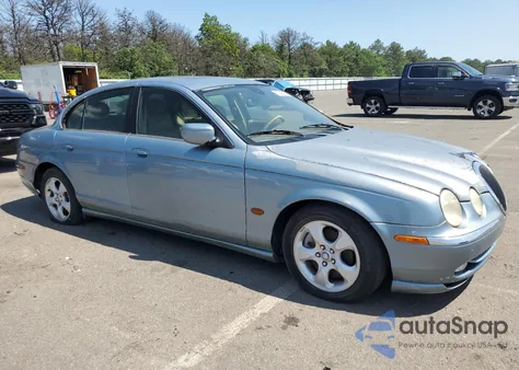 2002 Jaguar S-Type из США, поврежденный, VIN SAJDA01N82FM37027